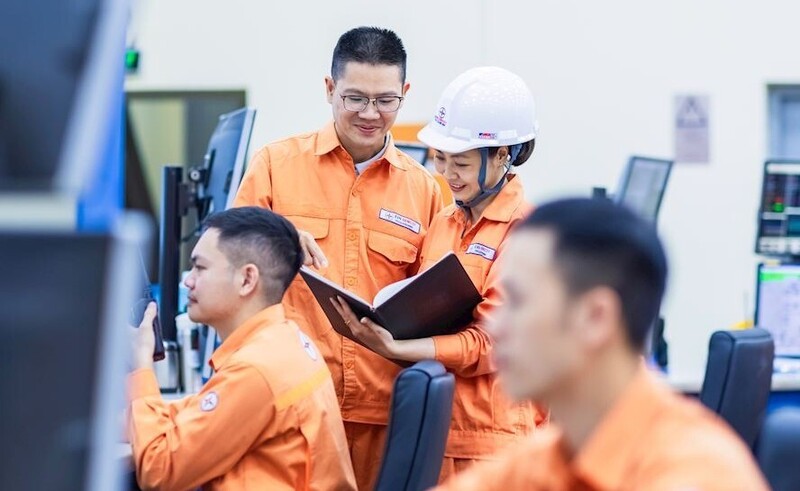 Lực lượng vận hành tại nhà máy điện của EVNGENCO1 sẵn sàng cho nhiệm vụ bảo đảm điện dịp Tết Nguyên đán Bính Ngọ 2026. Ảnh: EVNGENCO1