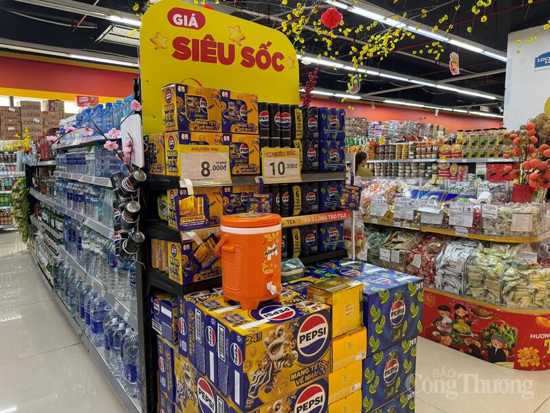 Nhiều sản phẩm được thiết kế bao bì đặc biệt cho dịp tết Nguyên đán.