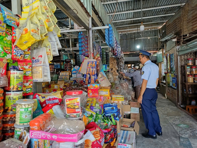 Lực lượng quản lý thị trường tỉnh Tây Ninh tăng cường kiểm tra, giám sát thị trường dịp cuối năm