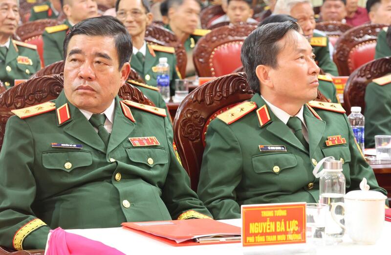 Tham dự buổi lễ có Trung tướng Nguyễn Bá Lực, Phó Tổng Tham mưu trưởng Quân đội nhân dân Việt Nam. Ảnh: Hiền Mai