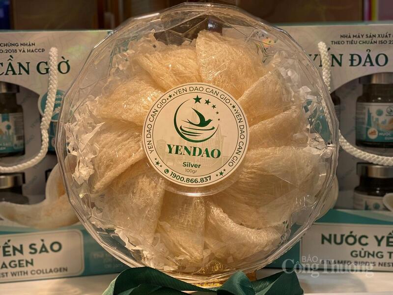 Sản phẩm Yến Đảo Cần Giờ trưng bày tại Hội chợ Mùa Xuân. Ảnh: Hải Linh