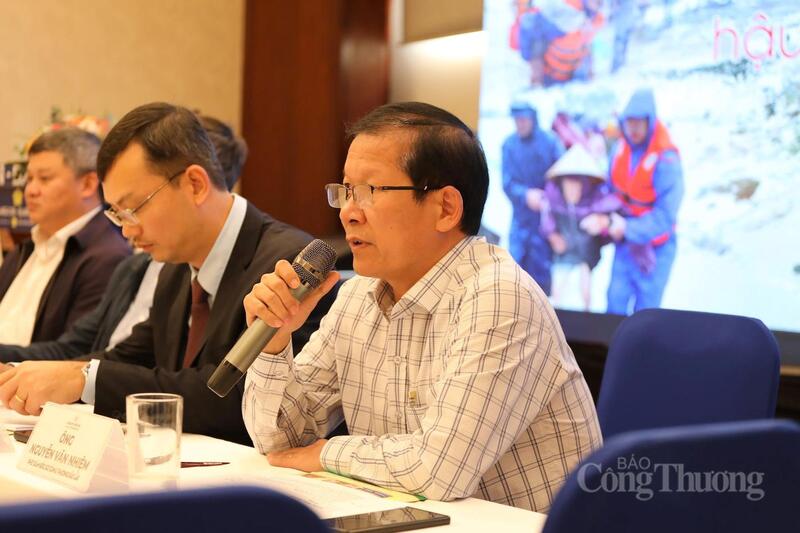 Ông Nguyễn Văn Nhiệm – Phó Giám đốc Sở Công Thương tỉnh Đắk Lắk chia sẻ tại tọa đàm. Ảnh: Vũ Long