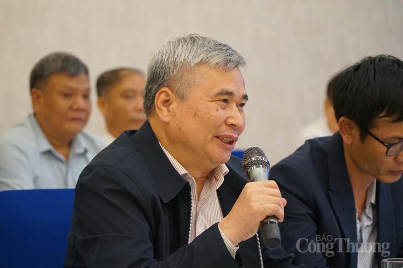 Ông Nguyễn Tài Sơn - phụ trách Ban An toàn đập, Hội Đập lớn Việt Nam. Ảnh: Vũ Long