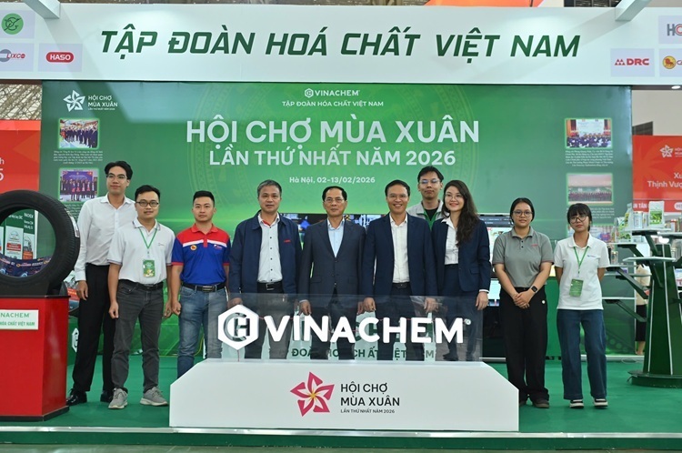 Gian hàng VINACHEM tạo điểm nhấn tại Hội chợ Mùa Xuân 2026 - 3