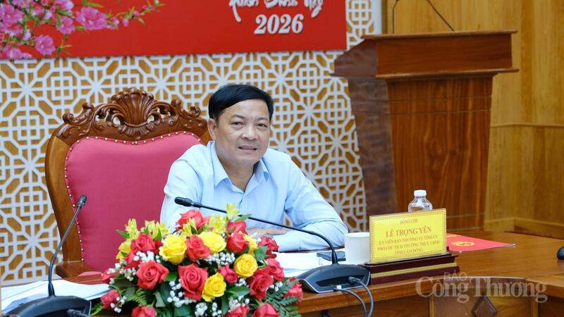 Phó Chủ tịch Thường trực UBND tỉnh Lâm Đồng Lê Trọng Yên đồng chủ trì buổi làm việc. Ảnh: Lê Sơn