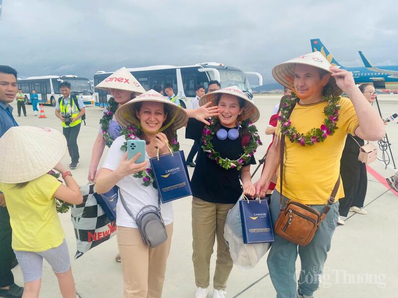 Trong năm 2025, tỉnh Khánh Hòa đã đón trên 16,4 triệu lượt khách (bao gồm cả du khách quốc tế và nội địa). Ảnh: Lê Sơn