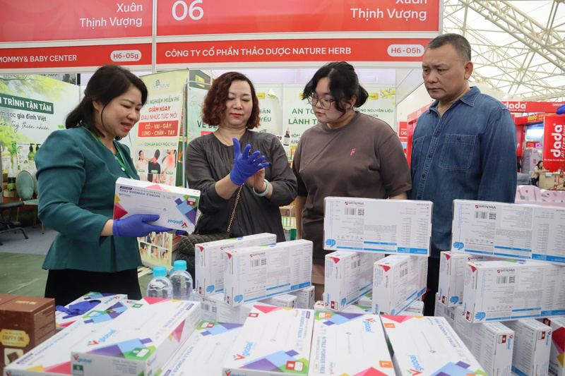 Những sản phẩm găng tay của Công ty TNHH Thương mại Quốc tế Vtech đón nhận hiệu ứng tốt từ người tiêu dùng. Ảnh: H.Q