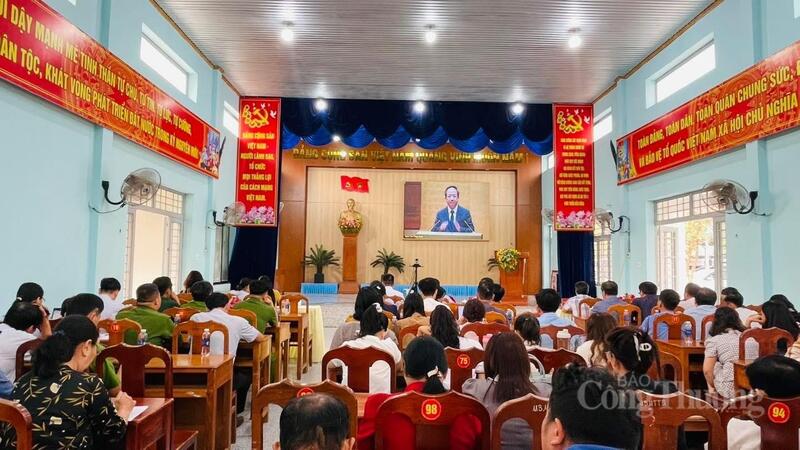 Tại điểm cầu xã Đạ Tẻh3, tỉnh Lâm Đồng.