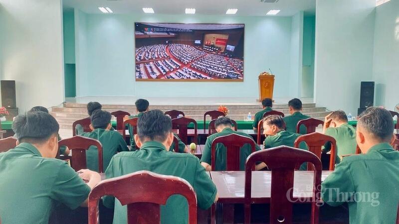 Các điểm cầu trực tuyến thuộc Bộ Chỉ huy Quân sự tỉnh Lâm Đồng.