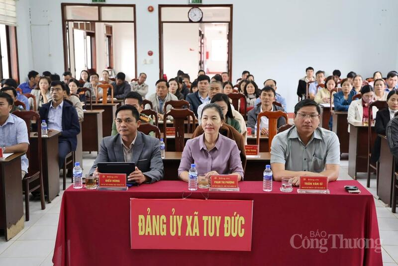 Lãnh đạo xã Tuy Đức, tỉnh Lâm Đồng.