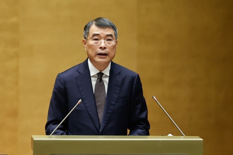 Đồng chí Lê Minh Hưng, Ủy viên Bộ Chính trị, Bí thư Trung ương Đảng, Trưởng ban Tổ chức Trung ương đã trình bày chuyên đề "Báo cáo tổng kết công tác xây dựng Đảng nhiệm kỳ Đại hội XIII và tổng kết 15 năm thi hành Điều lệ Đảng (2011 - 2025); phương hướng, nhiệm vụ, giải pháp công tác xây dựng Đảng và thi hành Điều lệ Đảng nhiệm kỳ Đại hội XIV" - Ảnh: VGP/Nhật Bắc