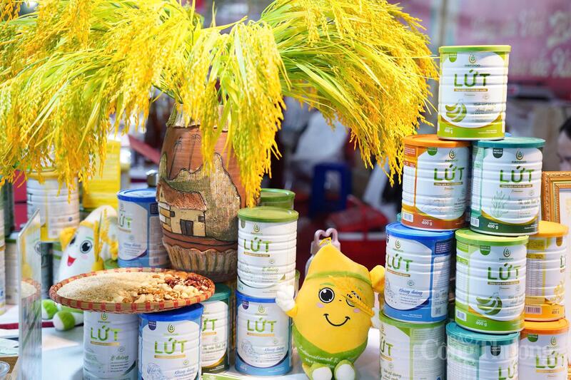 Gian hàng của Công ty CP Thực phẩm DBF.