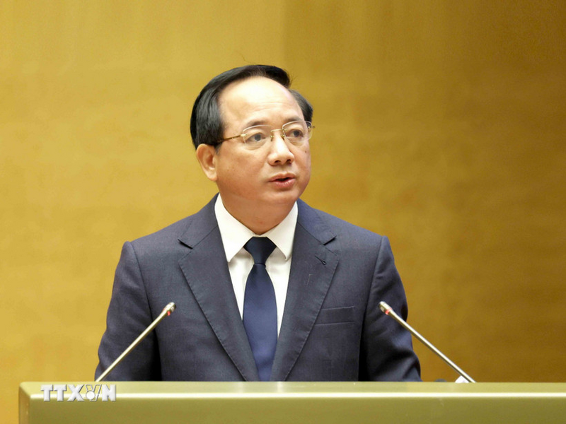 Đồng chí Trịnh Văn Quyết - Ủy viên Bộ Chính trị, Bí thư Trung ương Đảng, Trưởng ban Ban Tuyên giáo và Dân vận Trung ương giới thiệu chuyên đề tại hội nghị. Phương Hoa/TTXVN