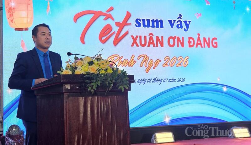 Ông Nguyễn Đức Hà - Chủ tịch Công đoàn phường Long Biên phát biểu khai mạc.