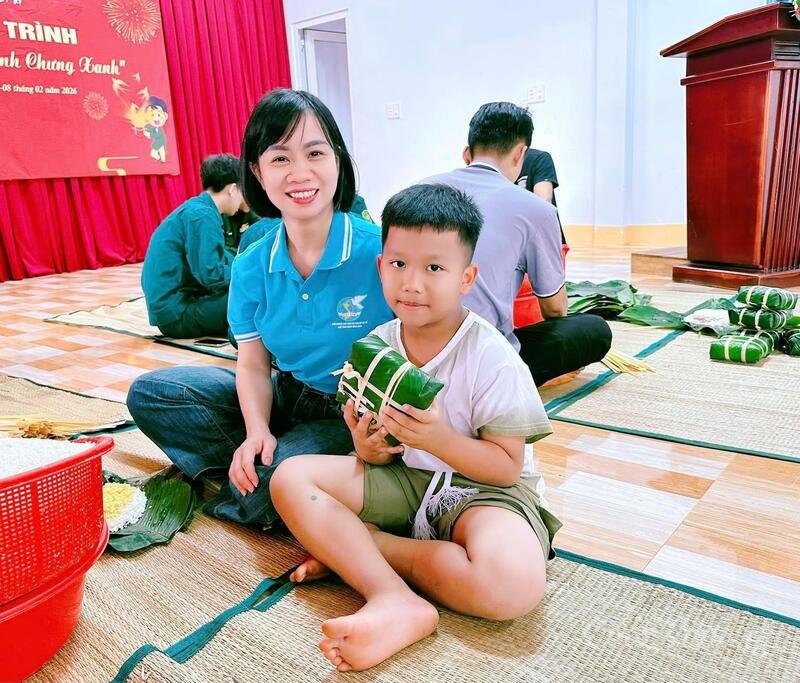 "Bánh chưng xanh cho em" tại phường Đông Gia Nghĩa, tỉnh Lâm Đồng.