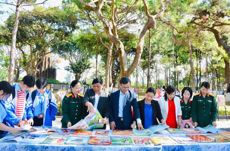 Hội Báo xuân Bính Ngọ 2026 tại Quảng trường Đại Đoàn Kết, phường Pleiku, tỉnh Gia Lai. Ảnh: Hiền Mai