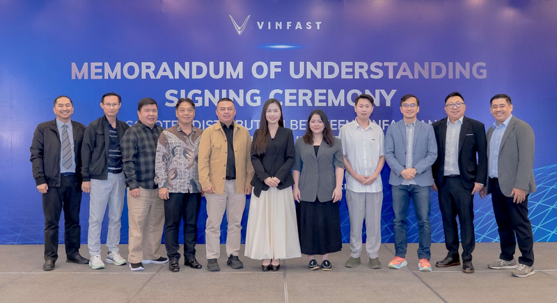 VinFast ký kết Biên bản ghi nhớ với các đại lý phân phối chiến lược đầu tiên tại Indonesia.