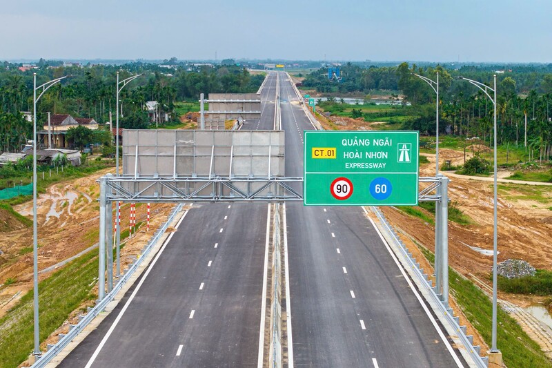 Để đảm bảo vận hành thông suốt tuyến cao tốc Quảng Ngãi - Hoài Nhơn, Ban Quản lý dự án 2 đã lựa chọn Công ty CP Đầu tư hạ tầng giao thông Đèo Cả (HHV) tổ chức quản lý.