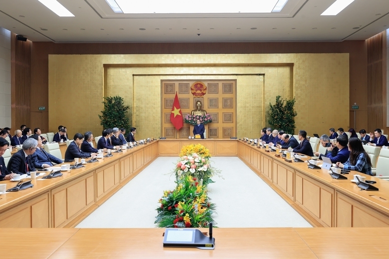 Thủ tướng cảm ơn các doanh nghiệp Nhật Bản đã đến Việt Nam để tìm hiểu, đẩy mạnh hợp tác, mở rộng đầu tư - Ảnh: VGP/Nhật Bắc