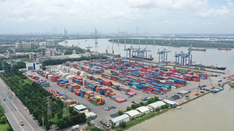 Năm 2025, kim ngạch xuất khẩu của TP. Hồ Chí Minh đạt 95,8 tỷ USD, tăng 7,0% so với năm 2024, qua đó đóng góp quan trọng vào mức tăng trưởng GRDP 8,03% của thành phố. Ảnh: Minh Khuê.