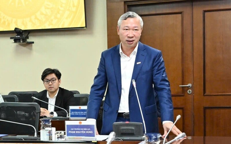 Cục trưởng Cục Điện lực Phạm Nguyên Hùng phát biểu tại buổi làm việc.