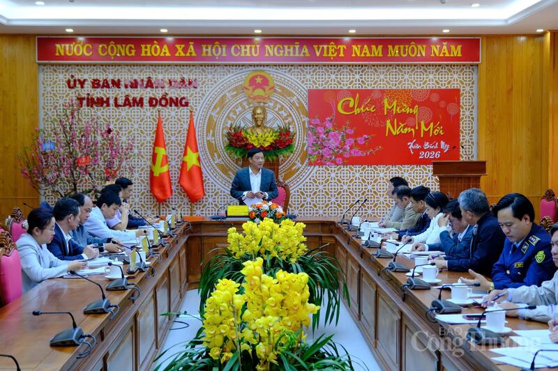 Quang cảnh buổi làm việc. Ảnh: Duy Tín