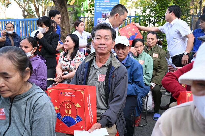 Chương trình năm nay sẽ có 08 chuyến xe đi qua các tỉnh thành Hà Tĩnh, Quảng Trị, Đà Nẵng, Quảng Ngãi, đưa bà con về quê đón Tết.