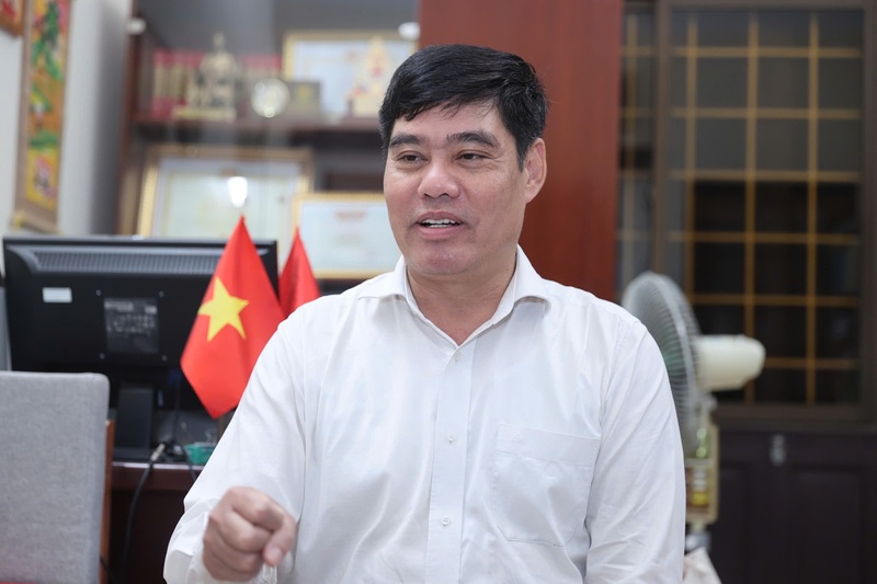 PGS.TS Lê Văn Cường - Phó Viện trưởng Viện Xây dựng Đảng (Học viện Chính trị Quốc gia Hồ Chí Minh).