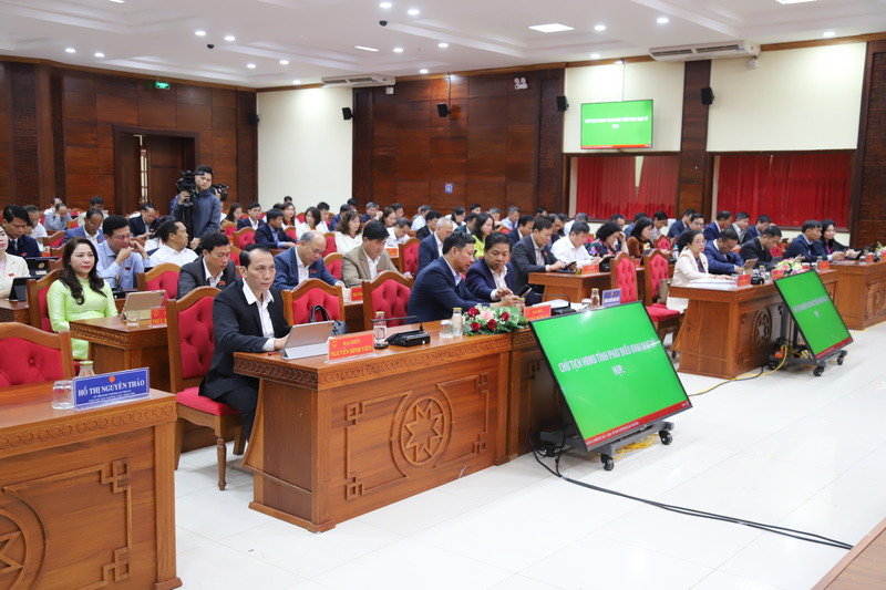 Các đại biểu tham dự Kỳ họp chuyên đề lần thứ năm HĐND tỉnh Đắk Lắk. Ảnh: Công Lý