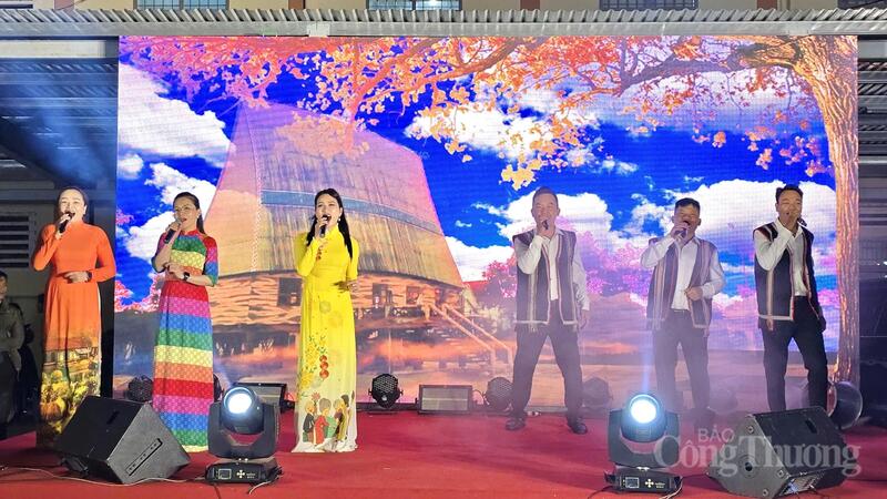 Gia Lai rộn ràng phiên chợ OCOP trước thềm tết Bính Ngọ - 5