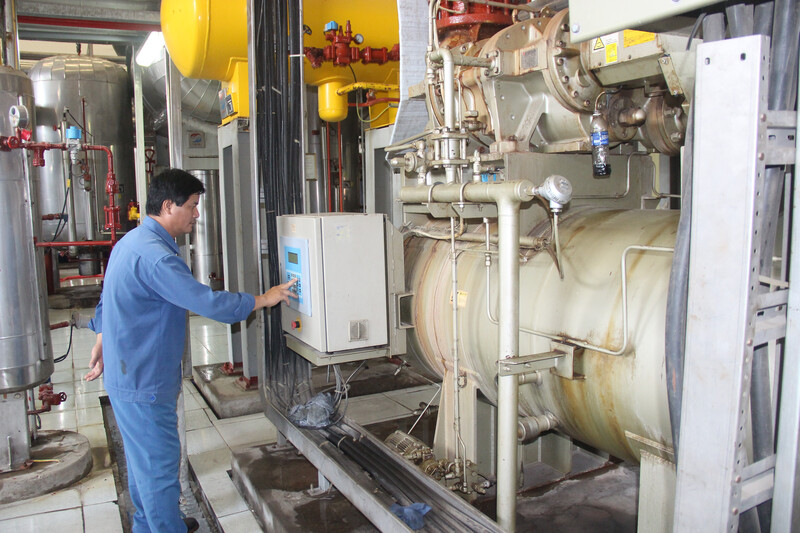 Nhiều doanh nghiệp trên địa bàn tỉnh đã từng bước áp dụng KH&CN vào dây chuyển sản xuất. Ảnh: Mai Liễu