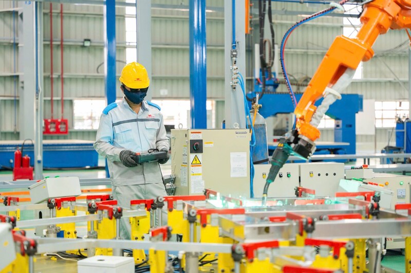 Thành phố Huế ban hành kế hoạch nhằm tiếp tục thu hút, cải thiện môi trường kinh doanh, tháo gỡ vướng mắc cho doanh nghiệp. Ảnh: H. Minh