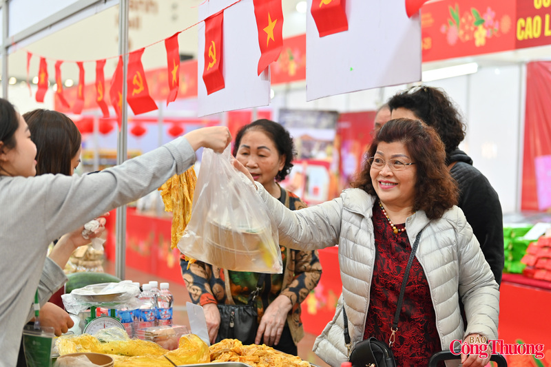 Việc đưa đặc sản địa phương đến gần hơn với khách hàng giúp nâng cao giá trị sản phẩm, đồng thời góp phần quảng bá hình ảnh văn hóa các vùng miền.