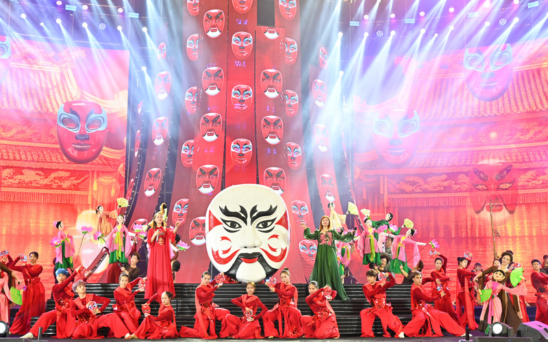 Với sự chuẩn bị công phu, Lễ bế mạc Hội chợ Mùa Xuân 2026 được kỳ vọng sẽ tạo dấu ấn đậm nét, khép lại chuỗi hoạt động xúc tiến thương mại, quảng bá sản phẩm và kích cầu tiêu dùng đầu năm trong không khí sôi động, giàu bản sắc văn hóa.