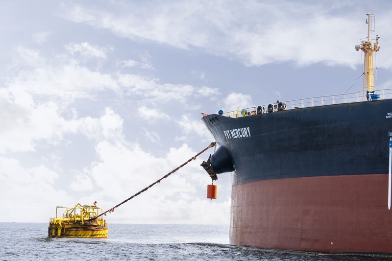 Trong các ngày nghỉ Tết, BSR vẫn đảm bảo các hoạt động vận hành an toàn, chủ động để nhập nguyên liệu, giữ vững hoạt động sản xuất của NMLD Dung Quất ổn định, hiệu quả. Ảnh: BSR