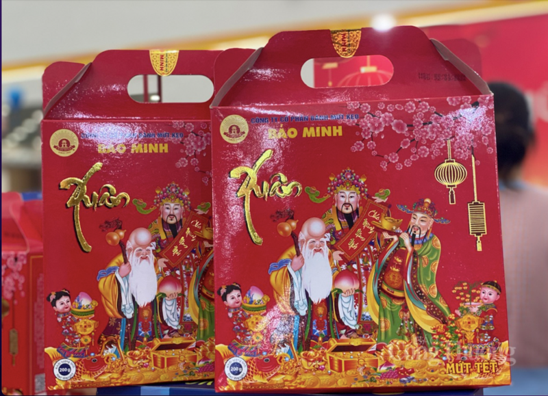 Mứt Tết Bảo Minh đã được cải tiến vị cho phù hợp với xu hướng tiêu dùng. Ảnh: Hải Linh