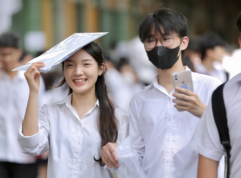 Thông tư 06/2026 quy định điểm sàn 15, giới hạn 15 nguyện vọng, điều chỉnh xét học bạ và điểm cộng, bổ sung đối tượng dự tuyển. Ảnh minh họa