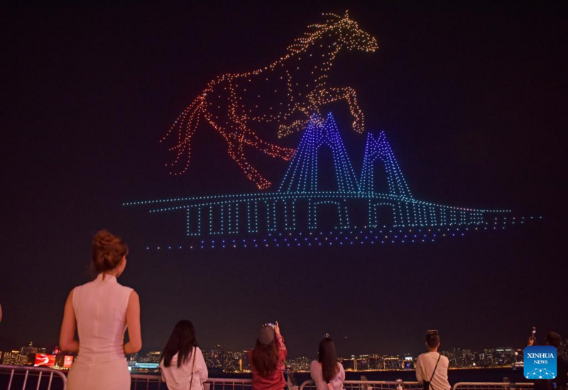 Chương trình nghệ thuật mừng năm mới âm lịch tại Hồng Kông (Trung Quốc). Ảnh: Xinhua