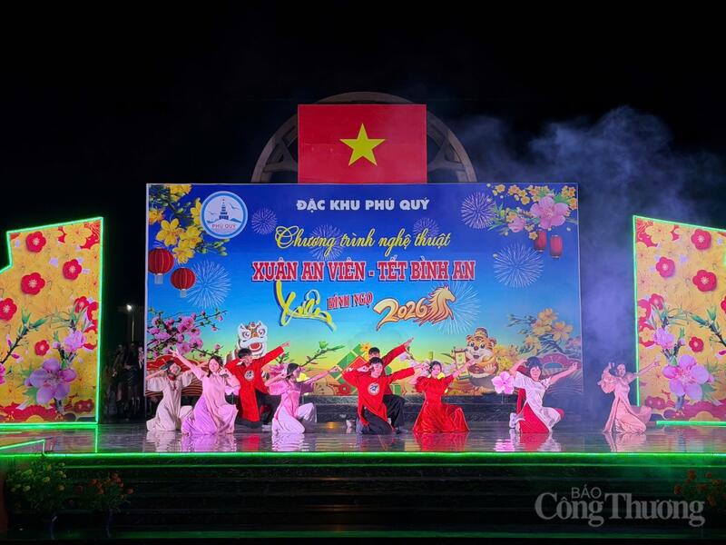 Đặc khu Phú Quý, tỉnh Lâm Đồng tưng bừng xuân mới với chương trình văn hóa nghệ thuật đặc sắc. Ảnh: BTC