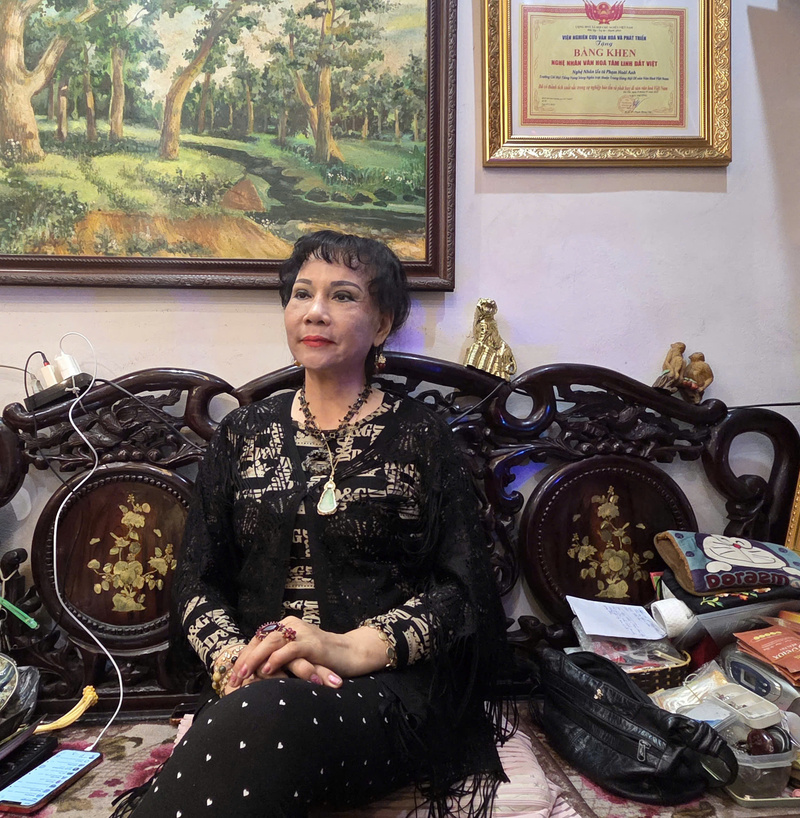 Nghệ nhân Ưu tú Phạm Thị Hoài Anh.