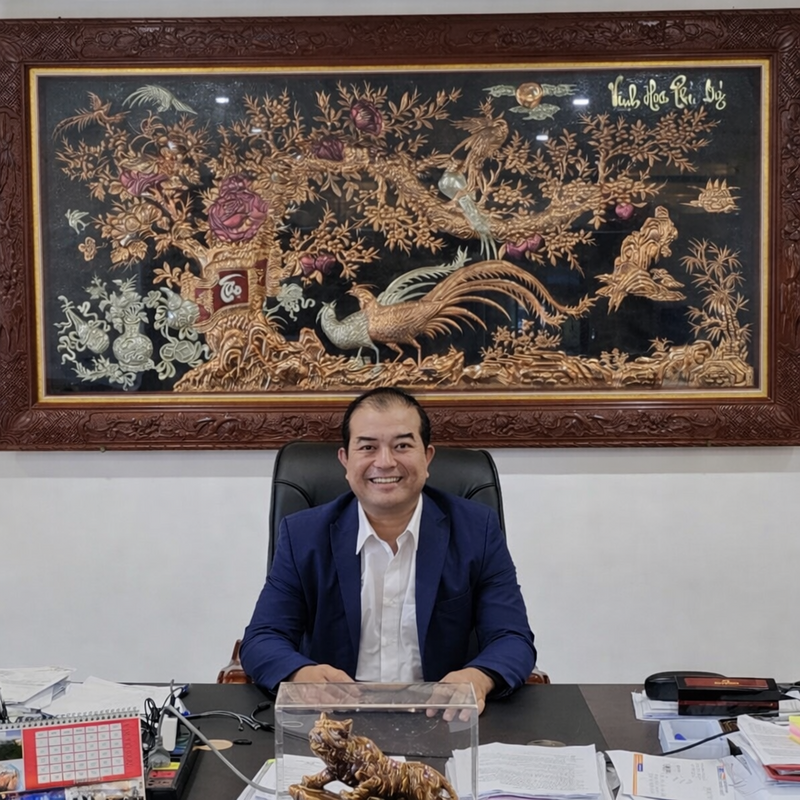 Ông Trần Quốc Lâm - Chủ tịch HĐQT Công ty CP Song Ngư Sơn trao đổi với phóng viên Báo Công Thương trong ngày mồng 1 Tết Bính Ngọ năm 2026. Ảnh: Mai Liễu