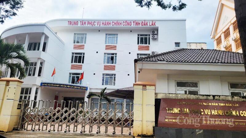 Nơi tiếp nhận thu nhận hồ sơ cấp căn cước và tài khoản định danh điện tử ở số 9 đường Nguyễn Tất Thành, phường Buôn Ma Thuột. Ảnh: Vũ Long