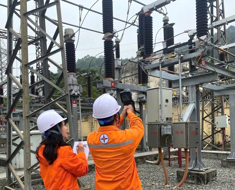 Ca trực đầu năm tại trạm 110kV Bến Thuỷ, trực thuộc Công ty Điện lực Nghệ An.