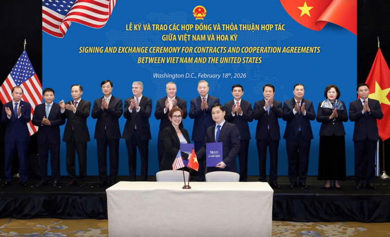 Tổng Bí thư Tô Lâm chứng kiến lễ ký hợp đồng mua và chuyển giao công nghệ vận hành hệ thống xạ trị Proton MEVION S250-FIT giữa BV Tâm Anh và Mevion Medical Systems, Inc.