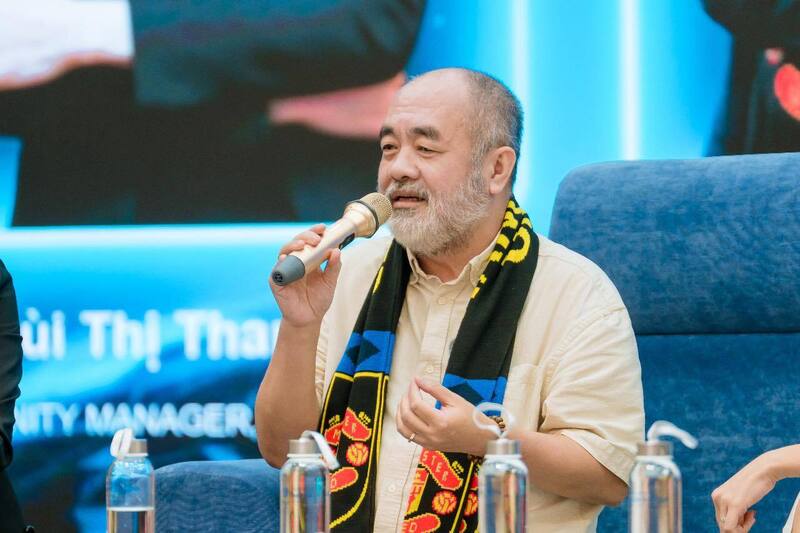 Ông Nguyễn Trung Dũng nổi tiếng trong giới kinh doanh khi 50 tuổi vẫn khởi nghiệp với ngành gia vị và nhanh chóng gặt hái thành công với các sản phẩm gia vị đặc sản Việt Nam. Ảnh: NVCC