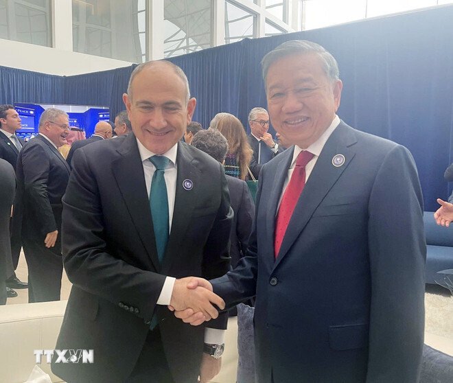 Tổng Bí thư Tô Lâm gặp lãnh đạo các nước nhân dịp tham dự cuộc họp khai mạc Hội đồng Hòa bình về Gaza. Ảnh: TTXVN phát