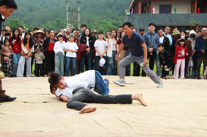 Khai hội chùa Hương Tích ở Hà Tĩnh - 10