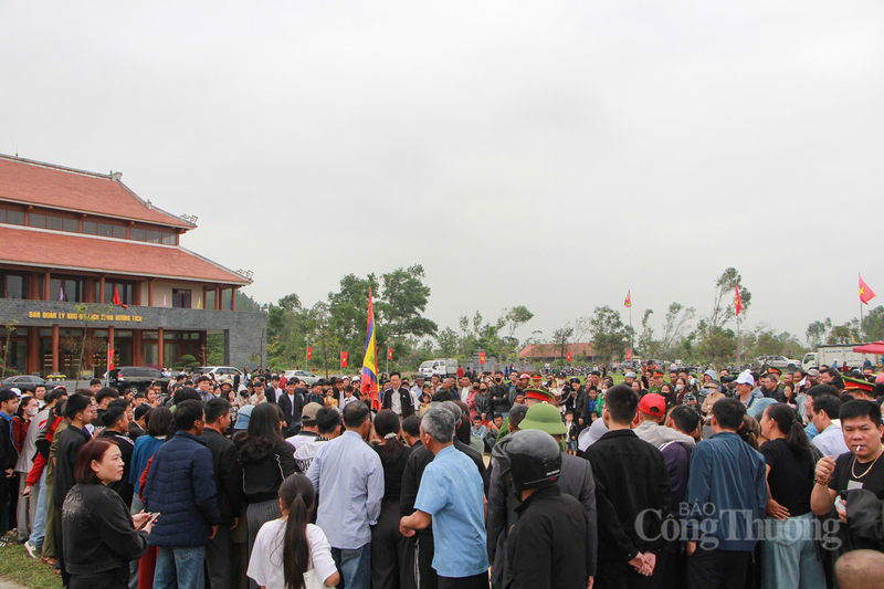 Trong 9 ngày nghỉ Tết Nguyên đán Bính Ngọ 2026, các khu, điểm du lịch trên toàn tỉnh đã đón hơn 210.000 lượt khách. Ảnh: Phúc Sơn