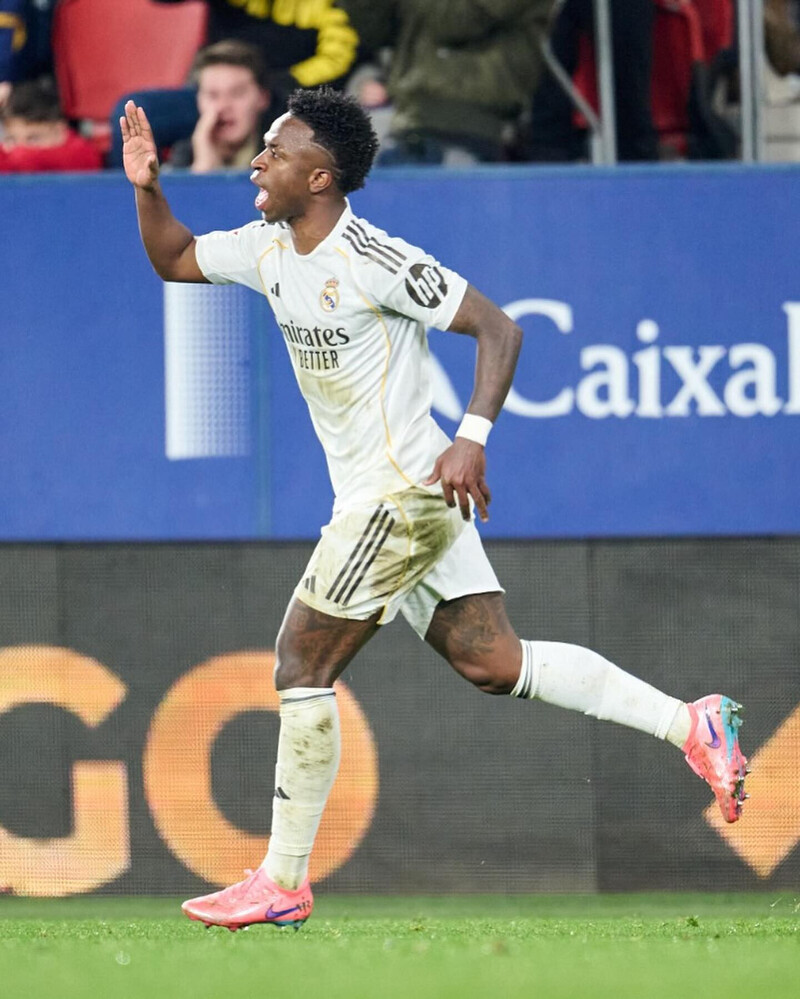 Vinicius ghi bàn gỡ hòa 1-1 cho Real Madrid - Ảnh: La Liga