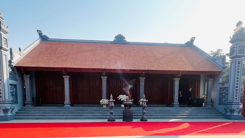 Nhà tưởng niệm Anh hùng Võ Thị Sáu trở thành một trong những điểm đến tâm linh của người dân Hà Nội dịp đầu năm. Ảnh: Thiện Tâm